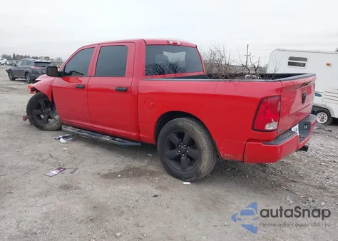 2018 Ram 1500 Express 4X2 5'7 Box z USA, uszkodzony, nr VIN 1C6RR6KG2JS263131